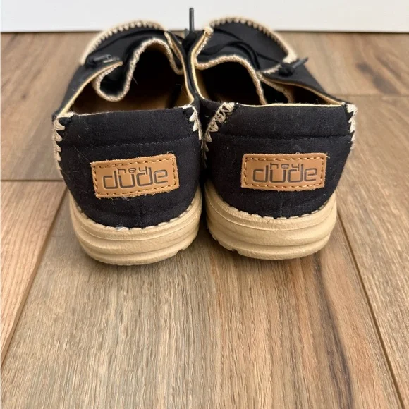 Hey Dude Women’s Black and Tan Crochet Shoes - Picture 4 of 6